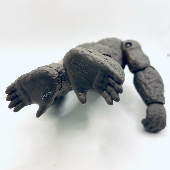 GODZILLA VS KONG 2020 Set Of 2 Action Figures Wounded KING KONG & GODZILLA TOHO - Picture 12 of 14